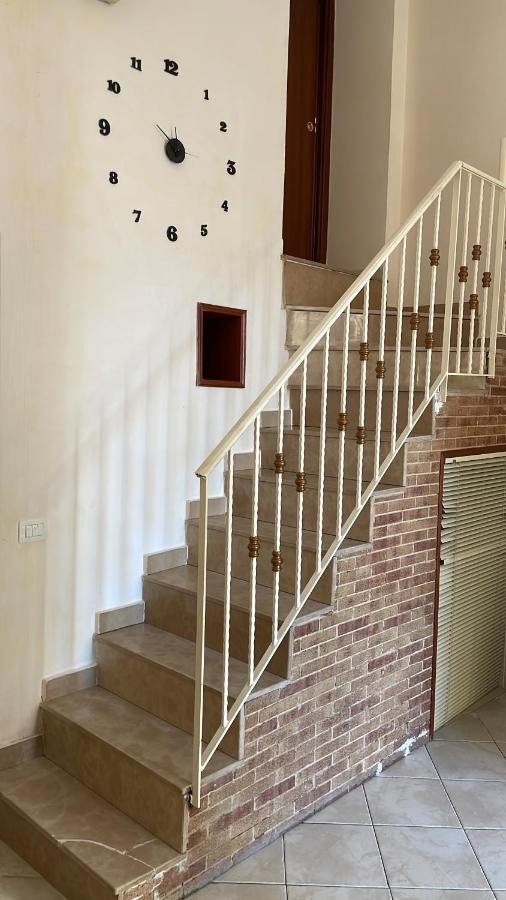 Casa Emilia Apartment เนเปิลส์ ภายนอก รูปภาพ