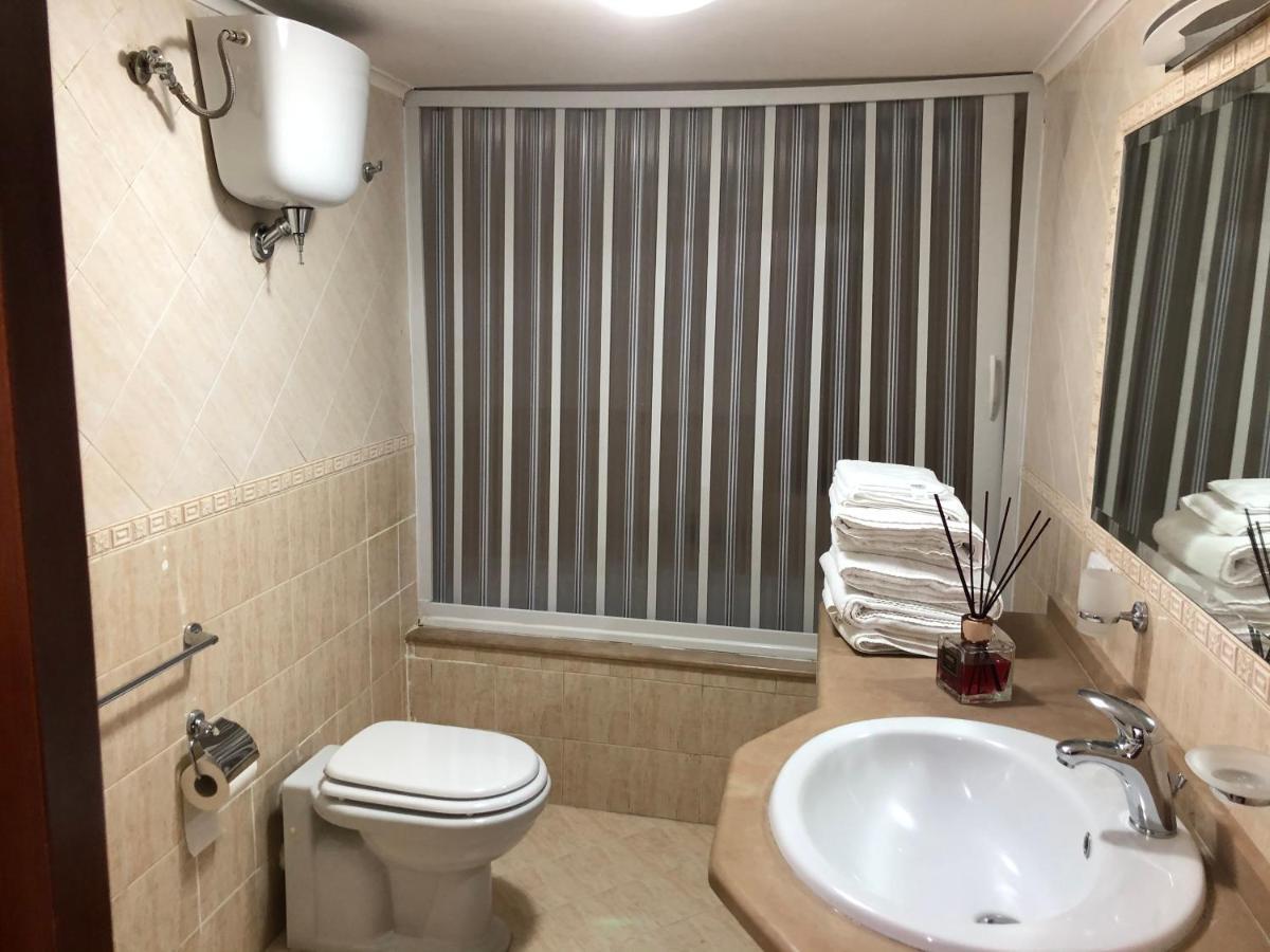 Casa Emilia Apartment เนเปิลส์ ภายนอก รูปภาพ